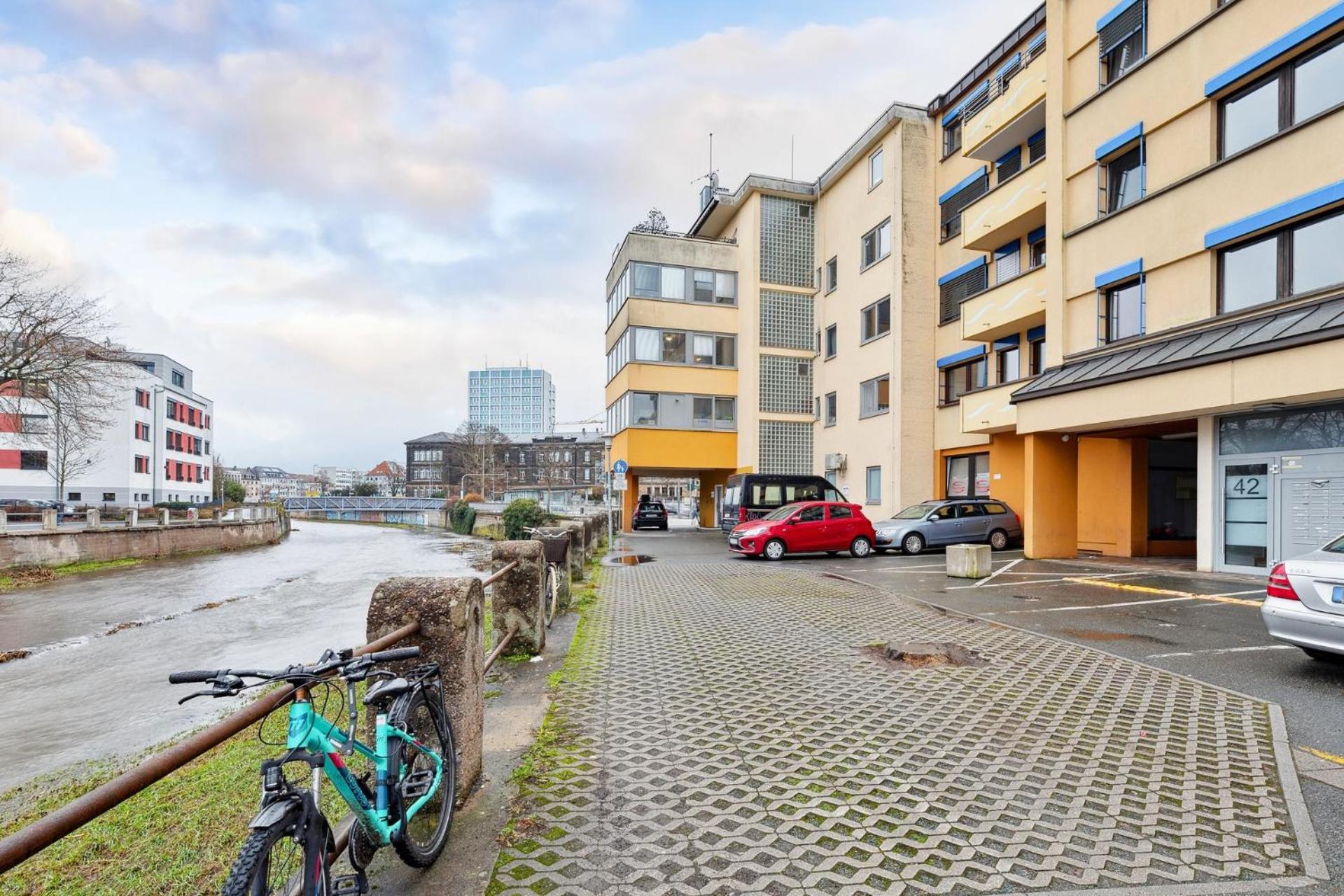 Sali Homes - Charming Studio Apartment In Heart Of Bayreuth With Balcony Eksteriør billede
